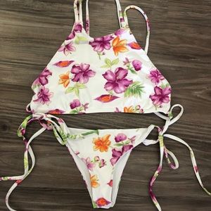 Frankies Bikinis - floral set
